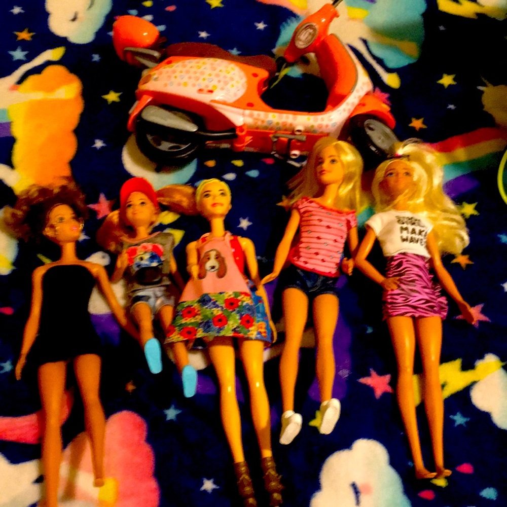 Barbie bike includes five Barbies